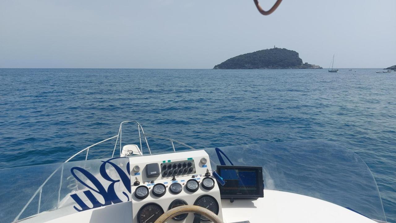 Yachtannablu Ξενοδοχείο Πόρτο Βένερε Εξωτερικό φωτογραφία